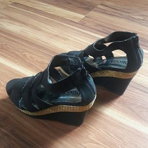 New wedge size 6 with box